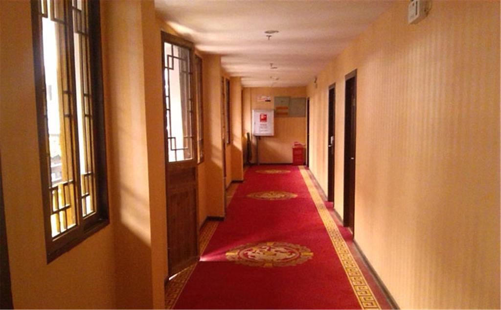 Wudangshan Yinjie Holiday Hotel Danjiangkou Екстериор снимка