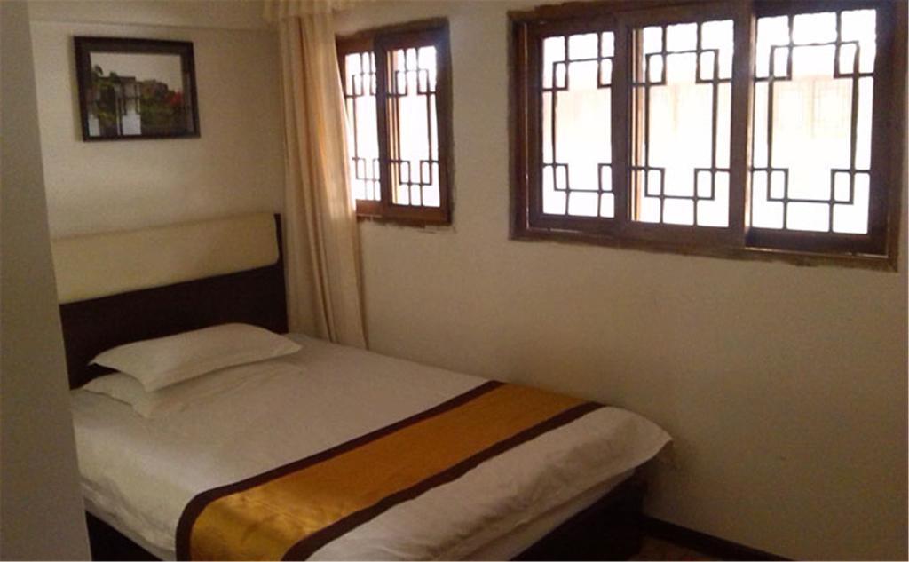 Wudangshan Yinjie Holiday Hotel Danjiangkou Стая снимка